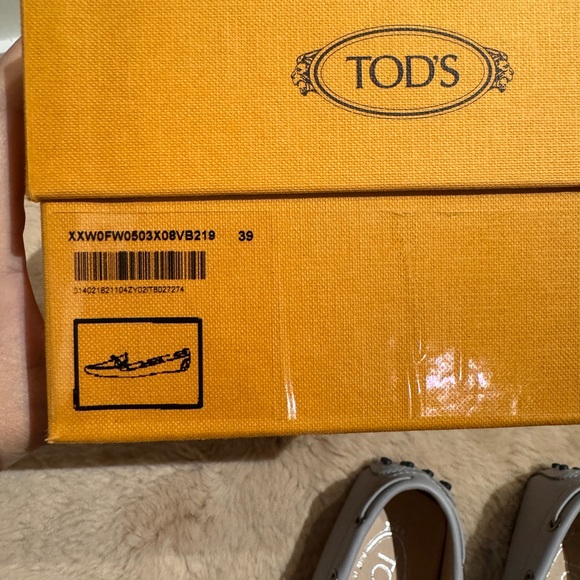 Tod’s Loafers Size 39 - Picture 5 of 6